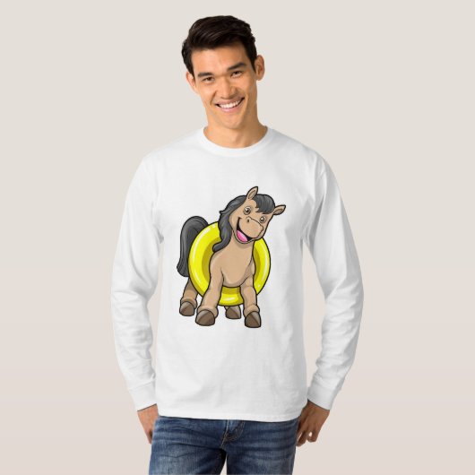 Paard bij strand met draaiende ring t-shirt (Voorkant volledig)