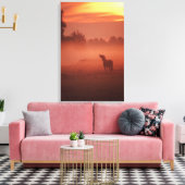 Paard bij zonsopgang canvas afdruk (Insitu (Woonkamer))