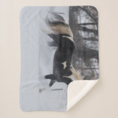 Paard die door de sneeuw loopt sherpa deken (Voorkant)