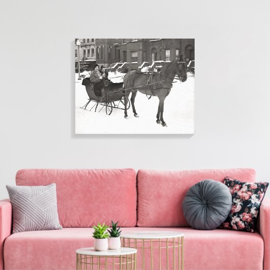 Paard en slee, 1935 canvas afdruk (Insitu (Woonkamer))