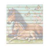 Paard en veulen rusten in een lente setting notitieblok (Voorkant)