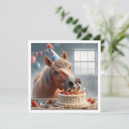 Paard eten taart verjaardag uitnodiging, Paard lie Kaart (Staand voorkant)