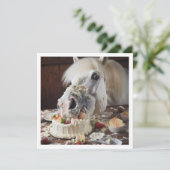 Paard eten taart verjaardag uitnodiging, Paard lie Kaart (Staand voorkant)