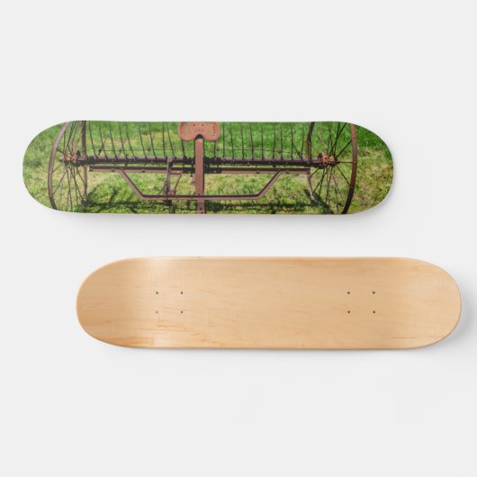 Paard getrokken hooi rake skateboard (Horizontaal)
