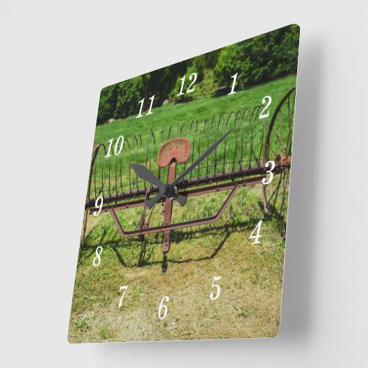 Paard getrokken hooi rake wandklok (Hoek)