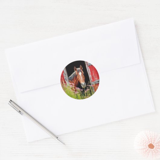 Paard in schuurdeur ronde sticker (Envelop)