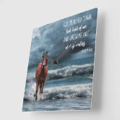 Paard op Inspirerend strand Vierkante Klok (Hoek)