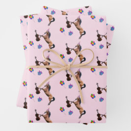 Paard speelt vioolverjaardag inpakpapier vel