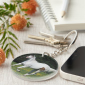 Paard van verf die in grijs veld loopt sleutelhanger (Voorkant Rechts)