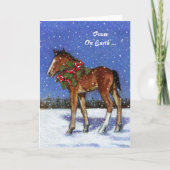 Paard, veulen in de sneeuw met kerst Holly: Vrede Feestdagen Kaart (Voorkant)