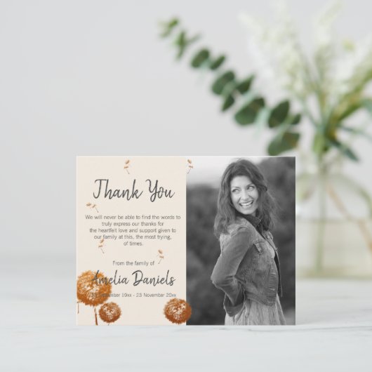 Paardebloem klok in het geheugen dank u kaart (Staand voorkant)