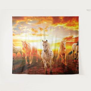 Paarden bij zonsondergang wandkleed