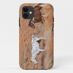 Paarden die de Big Horn MT van Shell Wyoming zwerv iPhone 11 Hoesje