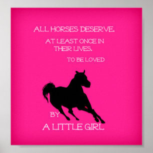 Paarden die door een kleine decor moeten worden ge poster
