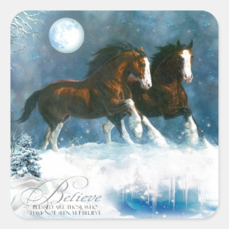 Paarden die in de sneeuw lopen vierkante sticker