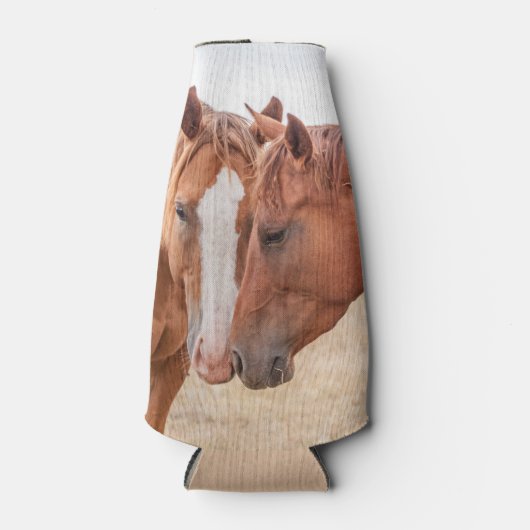 Paarden die in een weiland snuiven flesjeskoeler (Voorkant)