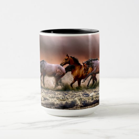 Paarden die in het Surf lopen Mok (Midden)