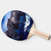 Paarden die in het waterlandschap lopen tafeltennisbatje (Zijkant)