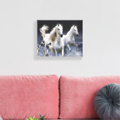 Paarden die lopen met kussens canvas afdruk (Insitu (Woonkamer))