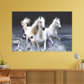 Paarden die lopen met kussens canvas afdruk (Insitu (Woonkamer))