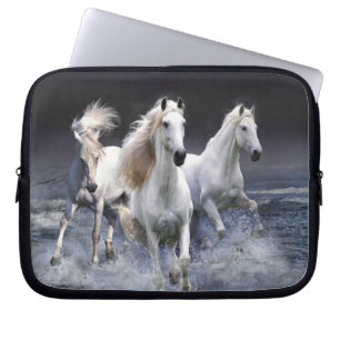Paarden die lopen met kussens laptop sleeve