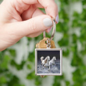 Paarden die lopen met kussens sleutelhanger (Hand)