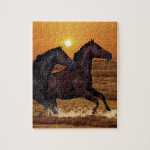 Paarden die op de oceaanzonsondergang lopen legpuzzel