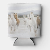 Paarden die op het strand lopen blikjeskoeler (Voorkant)