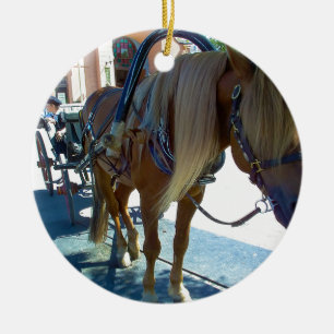 Paarden en vervoer die op klanten wachten keramisch ornament