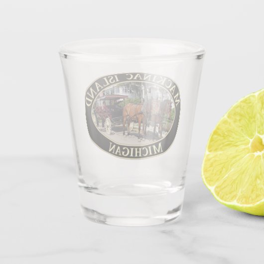 Paarden en vervoer op Mackinac Island, Michigan Shot Glas (Achterkant)