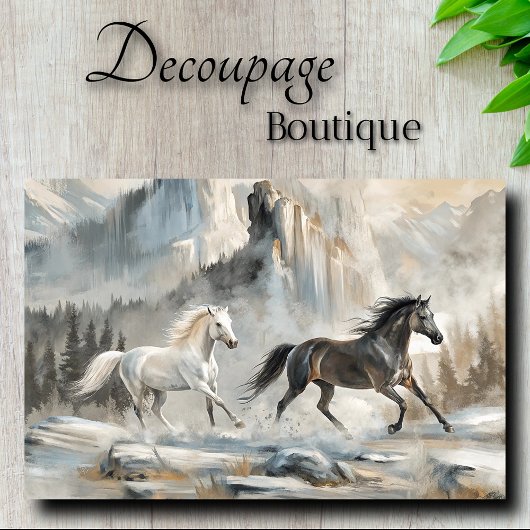 Paarden galopperen door de decoupage van de bergmi tissuepapier