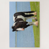 Paarden gluren hun hoofd over staldeuren legpuzzel (Verticaal)