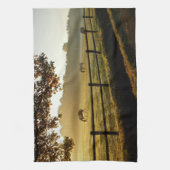 Paarden Grazing in zonnestralen Theedoek (Verticaal)