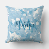 Paarden in de Field_Soft Blue Monogramed Pillow Kussen (Voorkant)