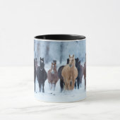 Paarden in de kou mok (Midden)