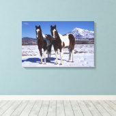 Paarden in de sneeuw canvas afdruk (Insitu (Houten vloer))