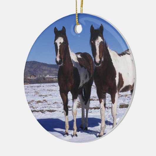 Paarden in de sneeuw keramisch ornament (Links)