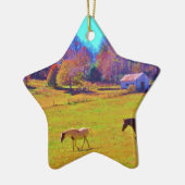 Paarden in een regenbooggekleurd veld keramisch ornament (Links)