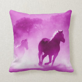 Paarden in het stof roze kussen