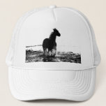 Paarden met elegante moderne Pop art Sjabloon Trucker Pet<br><div class="desc">Het runnen van Paarden Elegant Modern Pop Art Sjabloon Trucker Hat.</div>