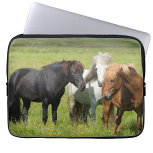Paarden op de Ranch, Zuid-IJsland Laptop Sleeve