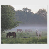 Paarden op het nevelplatteland waar papier wordt v (Vlak)
