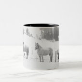 Paarden op ranch tweekleurige koffiemok (Center)
