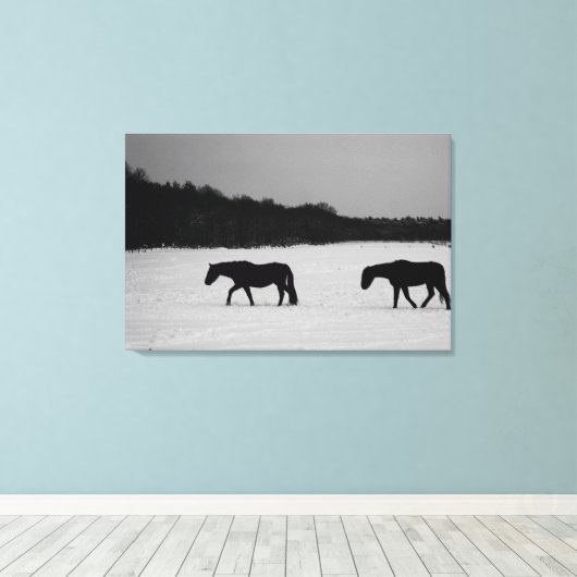 Paarden op sneeuw 36x24 (90x60cm) waccna canvas afdruk (Insitu (Houten vloer))