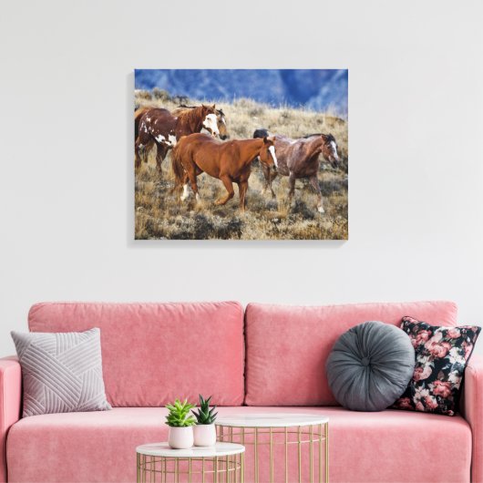 Paarden Roaming the Hills Canvas Afdruk (Insitu (Woonkamer))