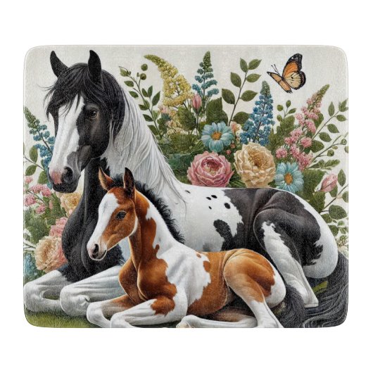 Paarden rusten tussen levendige bloemen en groen snijplank (Voorkant)