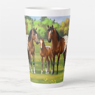 Paarden van de bruine baai Appaloosa in de zomerpe Latte Mok