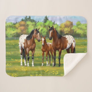 Paarden van de bruine baai Appaloosa in de zomerpe Sherpa Deken