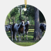 Paarden verven in de bomen keramisch ornament (Voorkant)