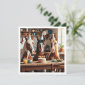 Paarden vieren verjaardag eten taart, paard kaart (Staand voorkant)